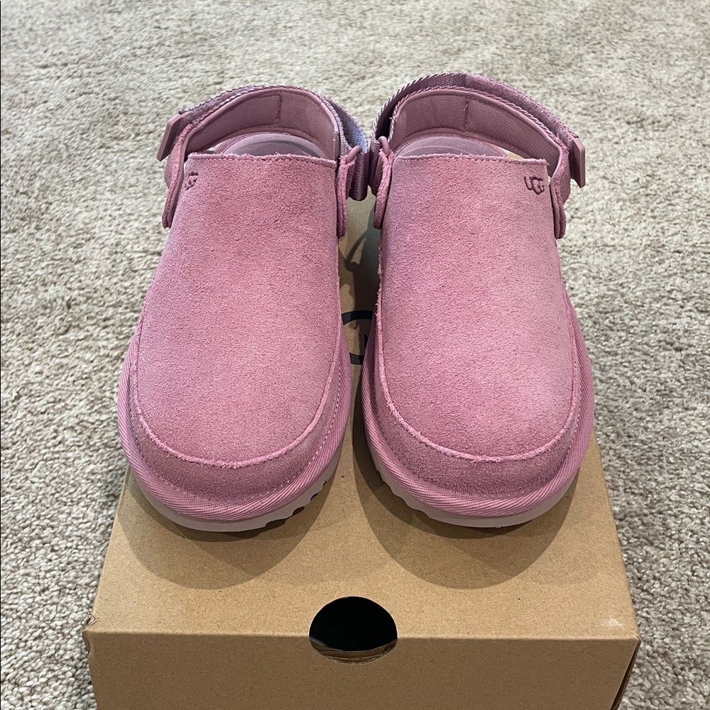 Ugg - Picture 2 of 6